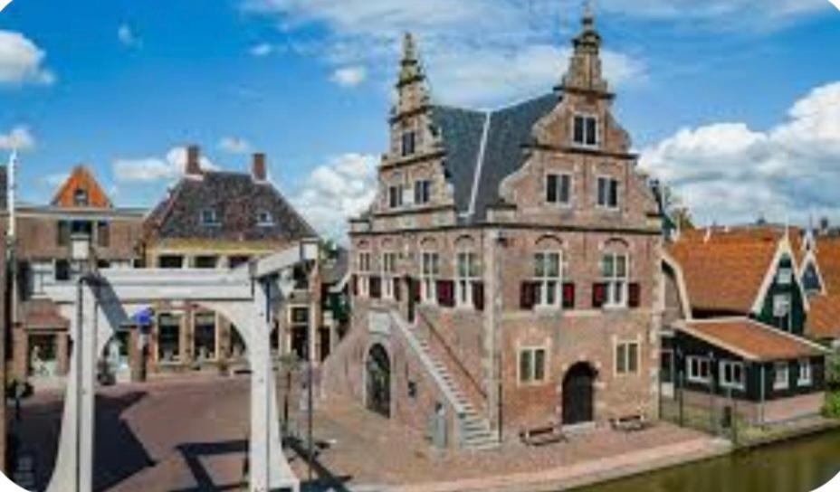 Huisje Britt Met Grote Tuin En Veel Privacy Dirkshorn Exterior photo